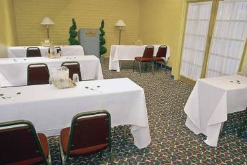HOTEL GOLETA - SANTA BARBARA4