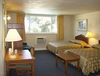 KNIGHTS INN STOCKTON2