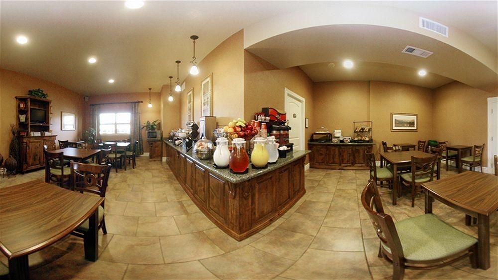 COMFORT INN & SUITES UKIAH4