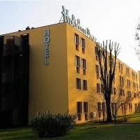 Holiday Inn Milan Linate Airport1