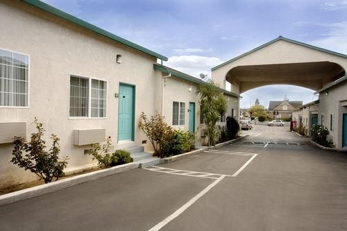 AMERICAS BEST VALUE INN1