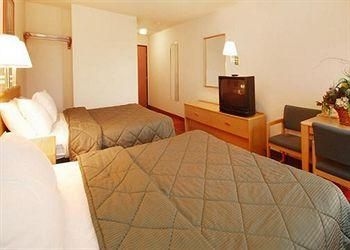 ECONO LODGE CANON CITY4