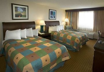 DOUBLETREE BY HILTON HOTEL DEN4