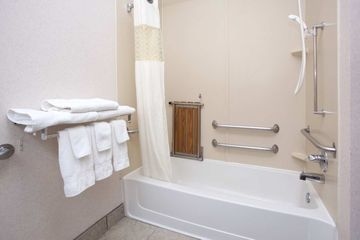 HAMPTON INN DENVER THORNTON3