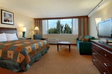 DoubleTree by Hilton Hotel Denver-Stapleton North2