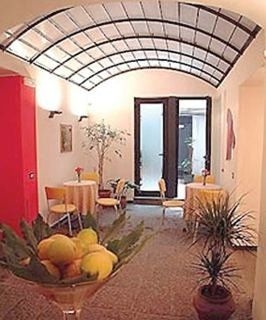 Caravaggio Hotel1