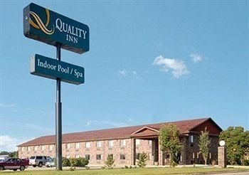 QUALITY INN LONGMONT3