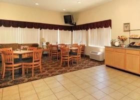 COMFORT INN & SUITES0
