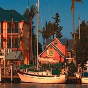 Tween Waters Inn0