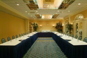 DOUBLETREE BY HILTON COCOA BEA2