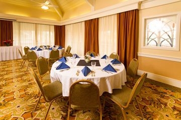 BEST WESTERN PLUS INTERNATIONAL SPEEDWAY HOTEL4