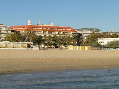Regent Hotel0