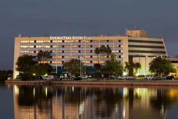 DOUBLETREE SUITES BY HILTON TA0