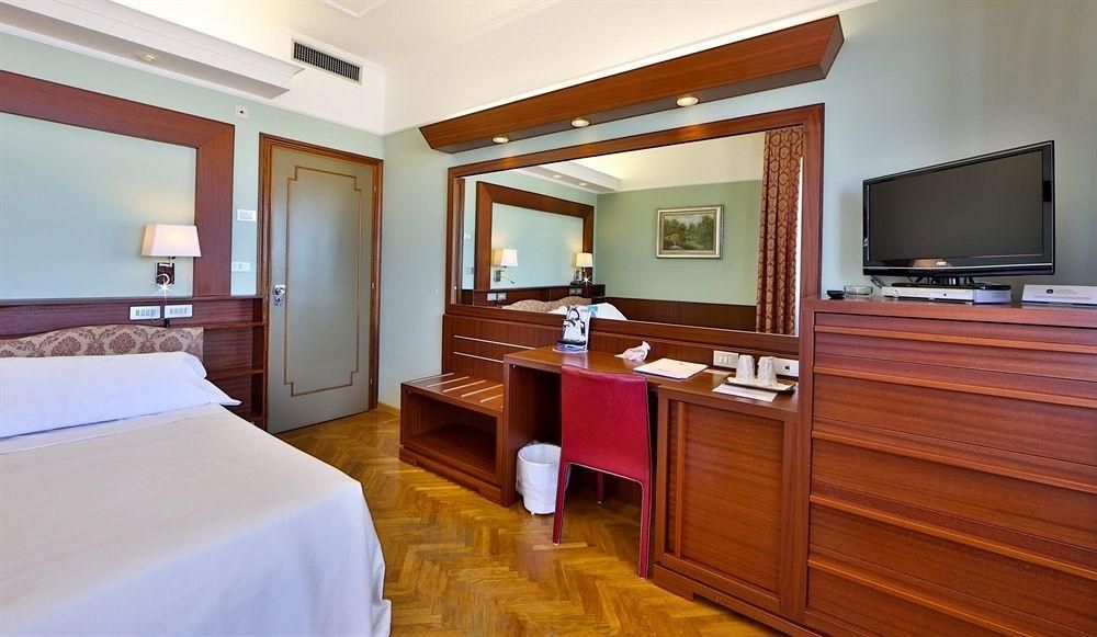 Best Western Abners Hotel4