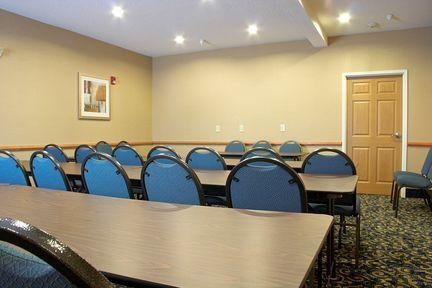 Best Western Carrollton Inn & Suites0