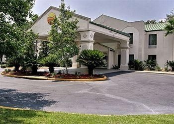 COMFORT INN DARIEN4