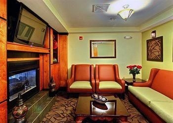 COMFORT INN DARIEN1
