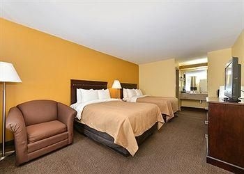 COMFORT INN FORSYTH2