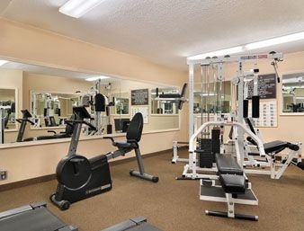 RAMADA CONFERENCE CENTER FORSYTH1