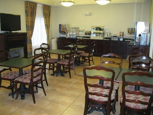 BEST WESTERN HIRAM INN4