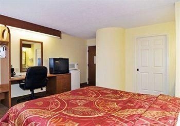 SLEEP INN MCDONOUGH1
