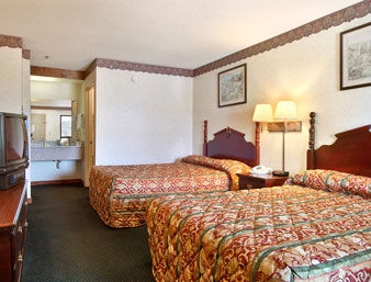 DAYS INN THOMASTON3