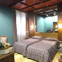 Galles Hotel2