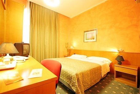 Hotel Marco Polo Rome1