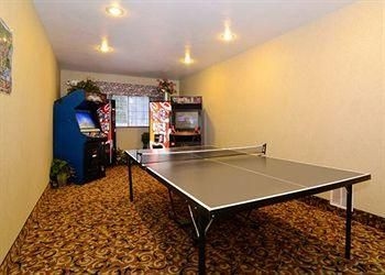COMFORT INN NEAR LAKE COEUR D'ALENE2