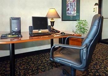 COMFORT INN ALTON3