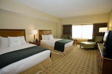 DT SUITES BY HILTON HOTEL-CONF4
