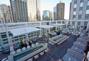 THEWIT A DOUBLETREE HOTEL0