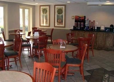 COMFORT INN DOWNERS GROVE4