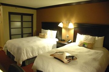 HAMPTON INN SUITES CHICAGOHOFF3