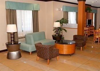 COMFORT INN AVON4
