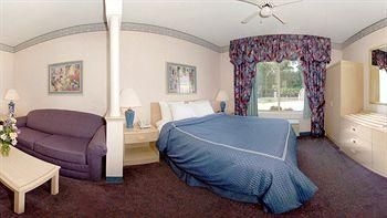COMFORT SUITES MARION4