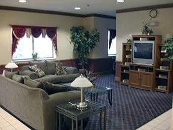 COMFORT INN SHELBYVILLE1