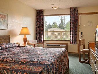 DAYS INN SELLERSBURG - LOUISVILLE2