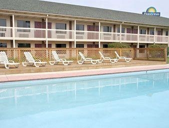 DAYS INN SELLERSBURG - LOUISVILLE0