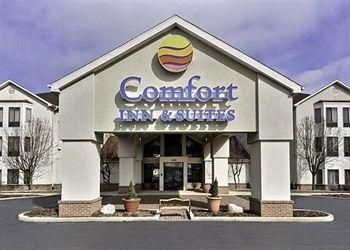 COMFORT INN & SUITES4