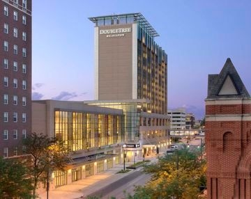 DTBH CEDAR RAPIDS CONV COMPLEX0