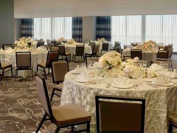 DTBH CEDAR RAPIDS CONV COMPLEX1
