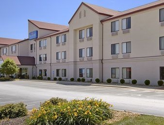 BAYMONT INN & SUITES IOWA CITY0