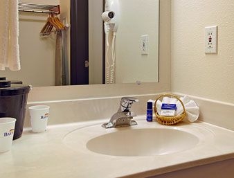 BAYMONT INN & SUITES IOWA CITY2