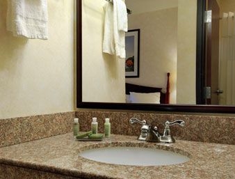 BAYMONT INN & SUITES LOUISVILLE SOUTH I 651
