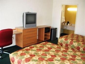ECONO LODGE BOWLING GREEN2