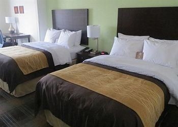 COMFORT INN NICHOLASVILLE2