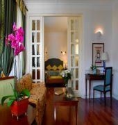Duke Hotel0