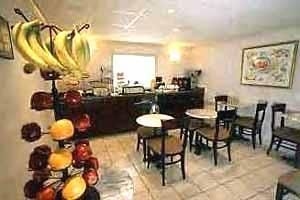 GOLDEN TULIP BETHESDA COURT HOTEL1