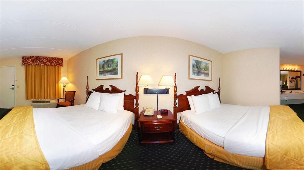 COMFORT INN EASTON2